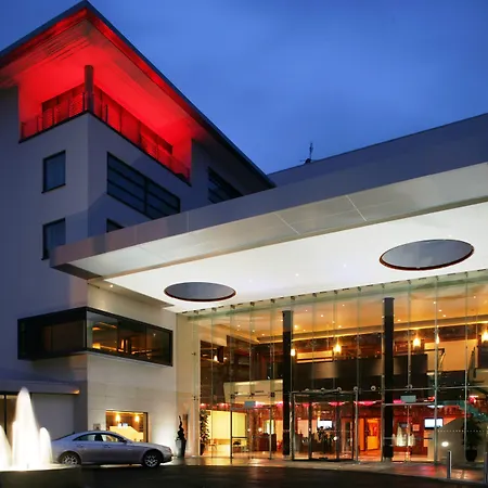 クレイトン ホテル 4*