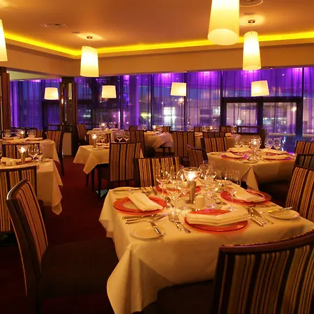 クレイトン ホテル 4*