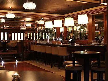 Clayton Hotel 4*