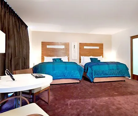 Hotel Clayton 4*