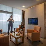 Hotel Clayton 4*